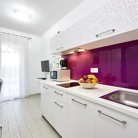 With Parking Space Mavarstica, Ciovo - 17803 Apartment *