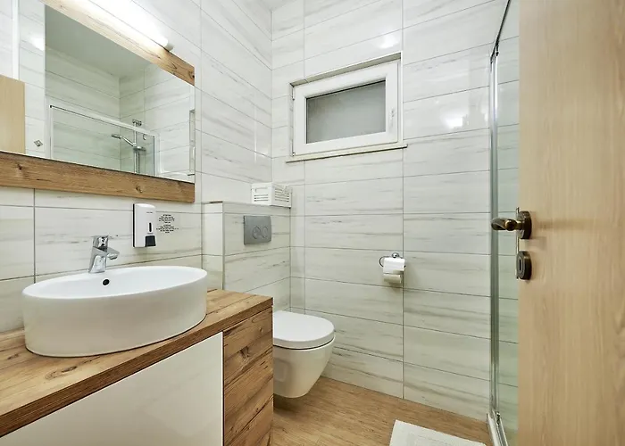 With Parking Space Mavarstica - Ciovo - 17803 شقة تروغير