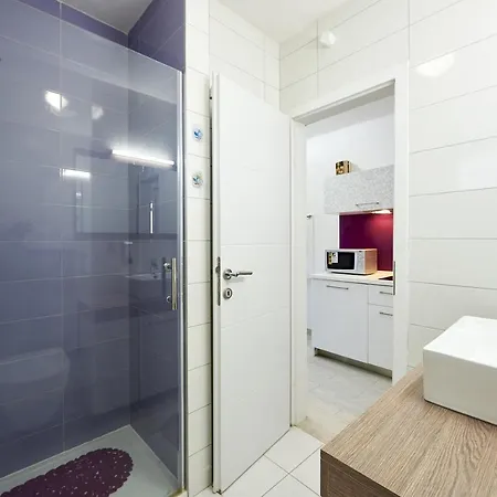 With Parking Space Mavarstica, Ciovo - 17803 * 트로기르