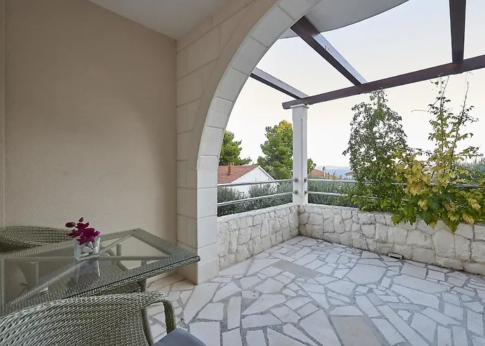 With Parking Space Mavarstica - Ciovo - 17803 Lejlighed *