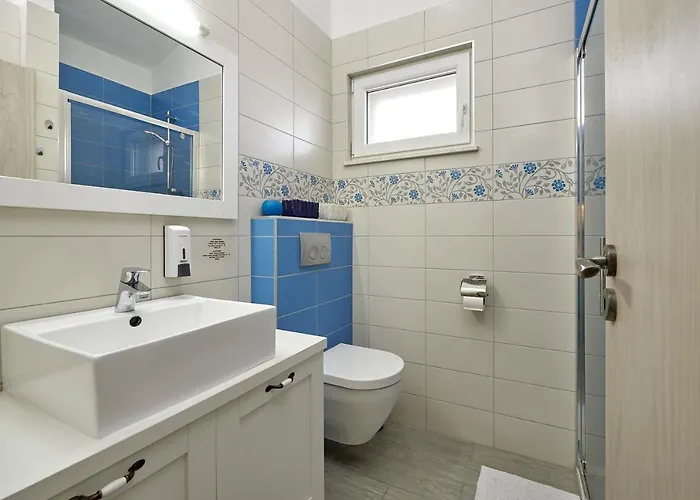 Appartement With Parking Space Mavarstica - Ciovo - 17803 Trogir