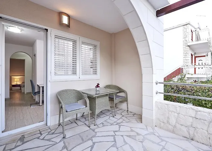 With Parking Space Mavarstica - Ciovo - 17803 * Trogir