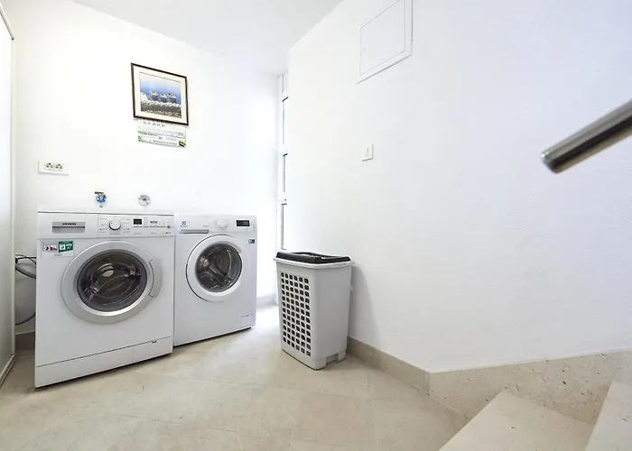 Appartement With Parking Space Mavarstica - Ciovo - 17803 *