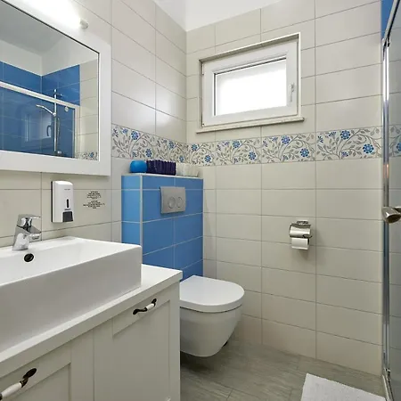 Apartmán With Parking Space Mavarstica, Ciovo - 17803 Trogir